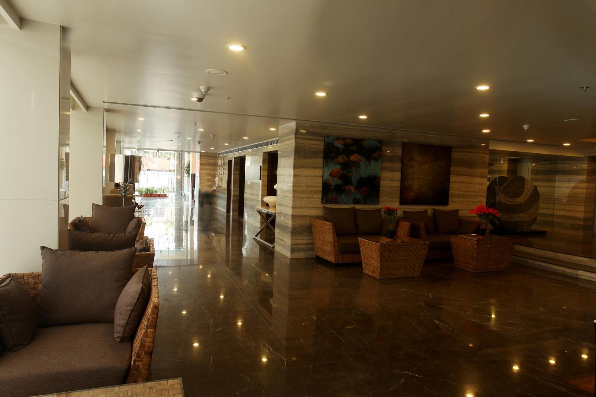 Kākināda Paradigm Sarovar Portico מראה חיצוני תמונה